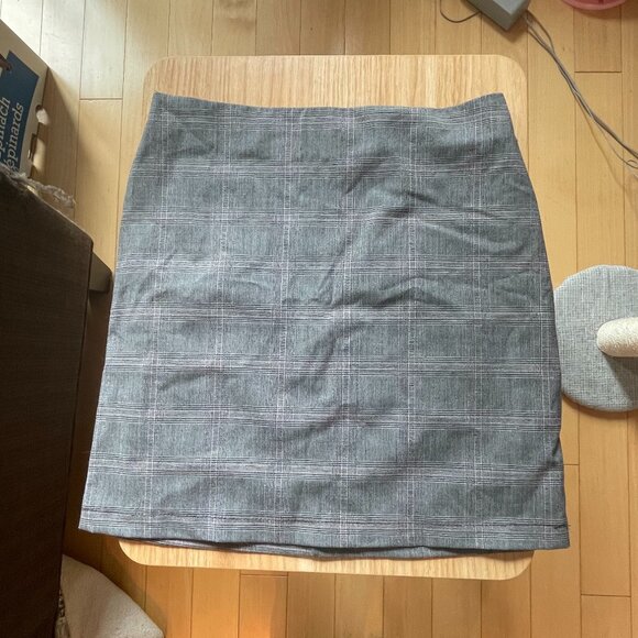 M Boutique Plaid Mini Skirt - Picture 6 of 10